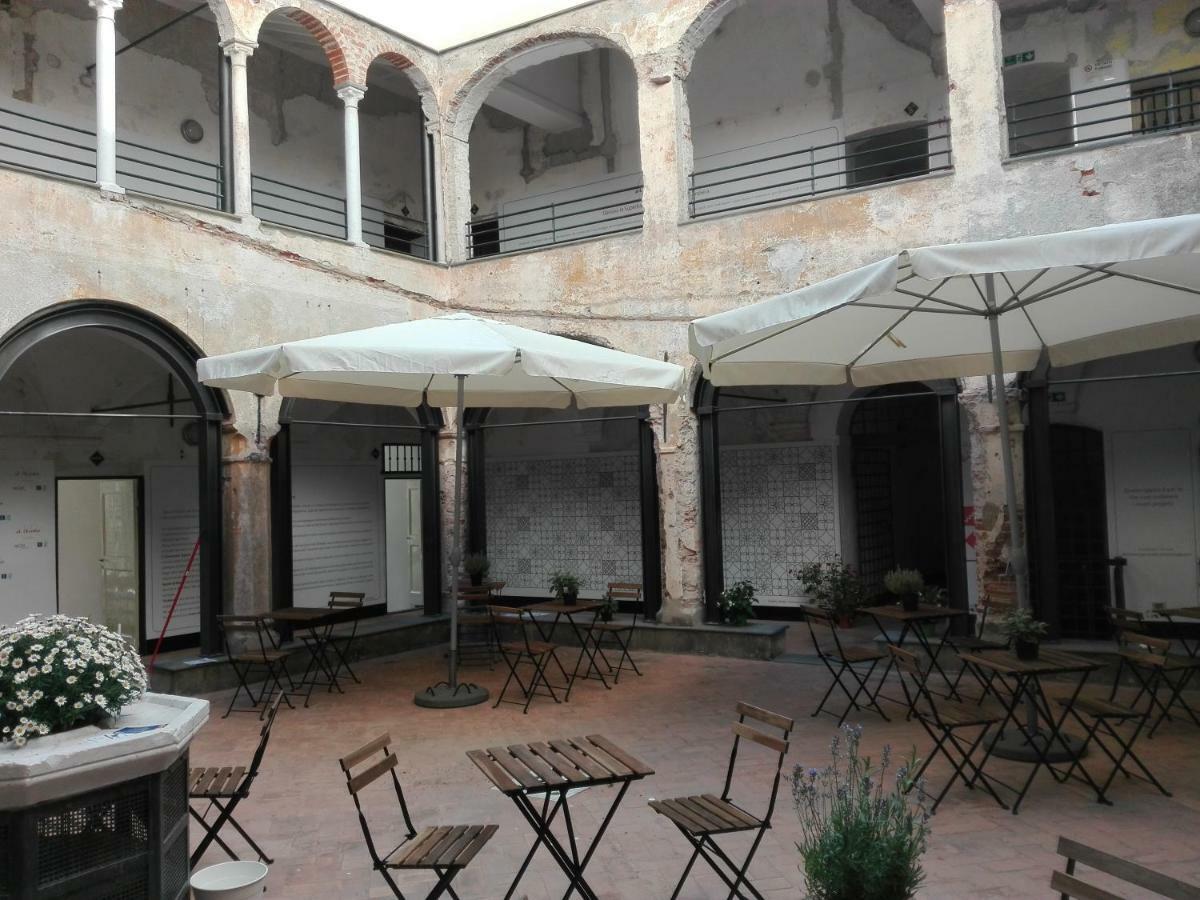 Al Chiostro Guesthouse Genoa Bagian luar foto