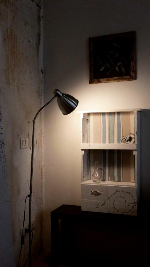Al Chiostro Guesthouse Genoa Bagian luar foto