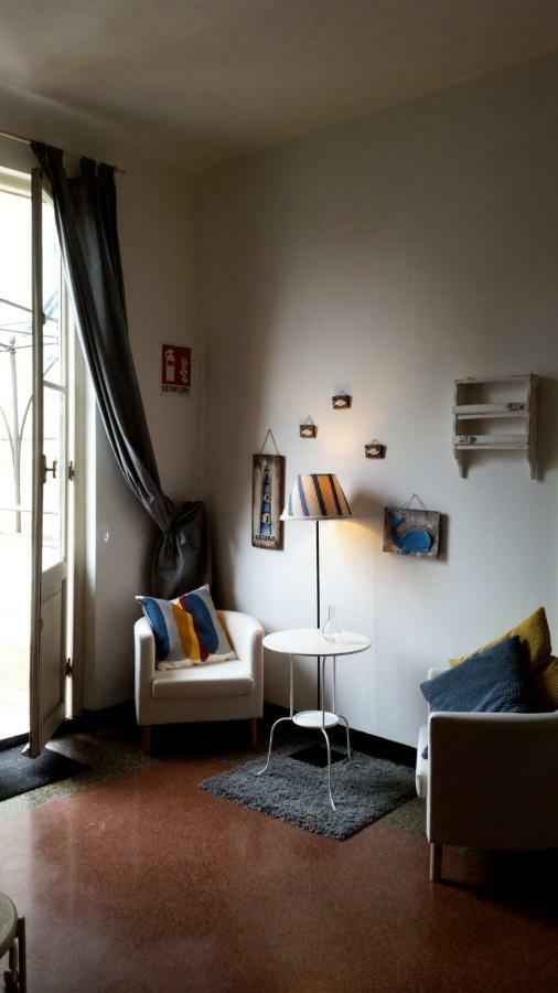 Al Chiostro Guesthouse Genoa Bagian luar foto