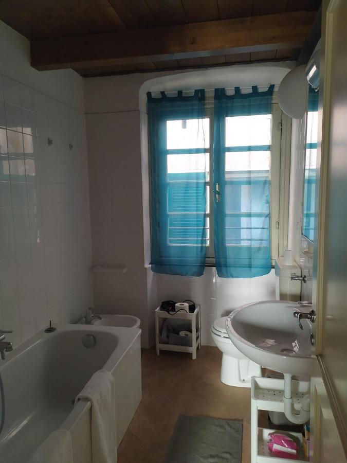 Al Chiostro Guesthouse Genoa Bagian luar foto